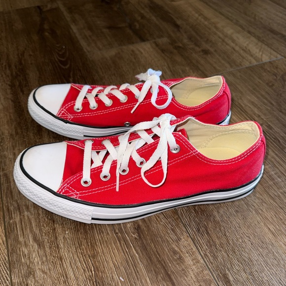 NEW Red Converse All Star Sneakers / Shoes - Men's Size 8 / Women's Size 10 - Picture 4 of 7